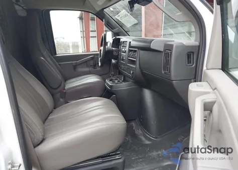 2025 Chevrolet Express Cargo Rwd 2500 Regular Wheelbase Wt from USA, damaged, VIN 1GCWGAFP8S1151357